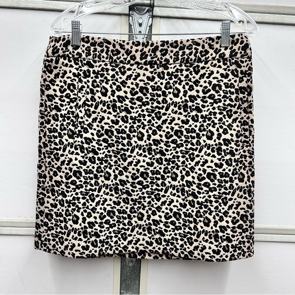 LOFT Dresses & Skirts - Brand New Loft Leopard Mini Skirt Tan Black Classic Office Size 12